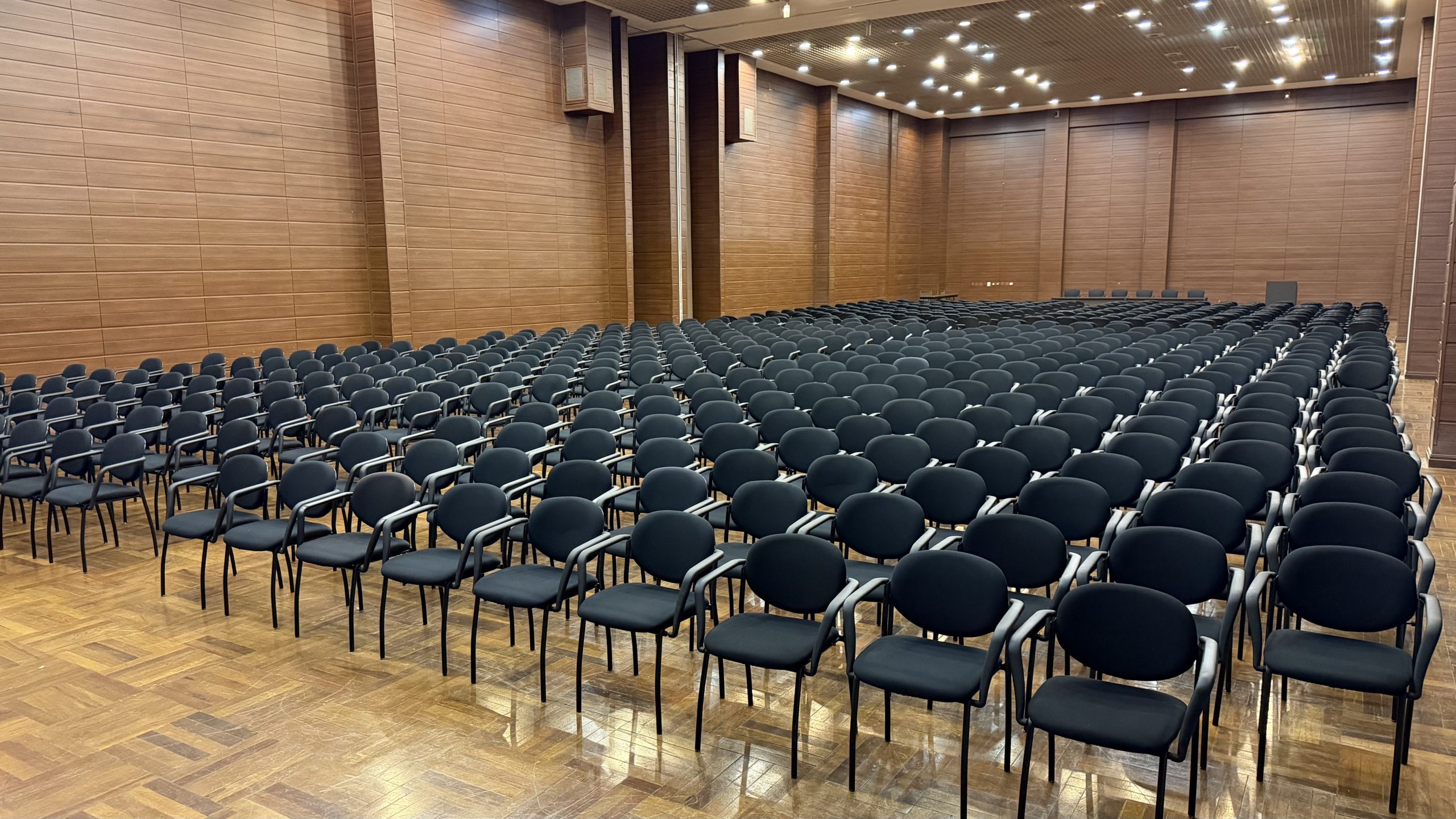 Campos Hall 2